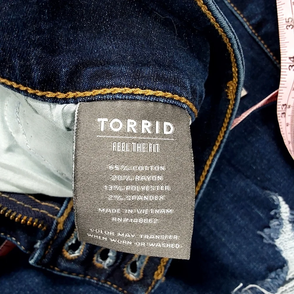 Torrid  Super Soft  Destructed Jegging